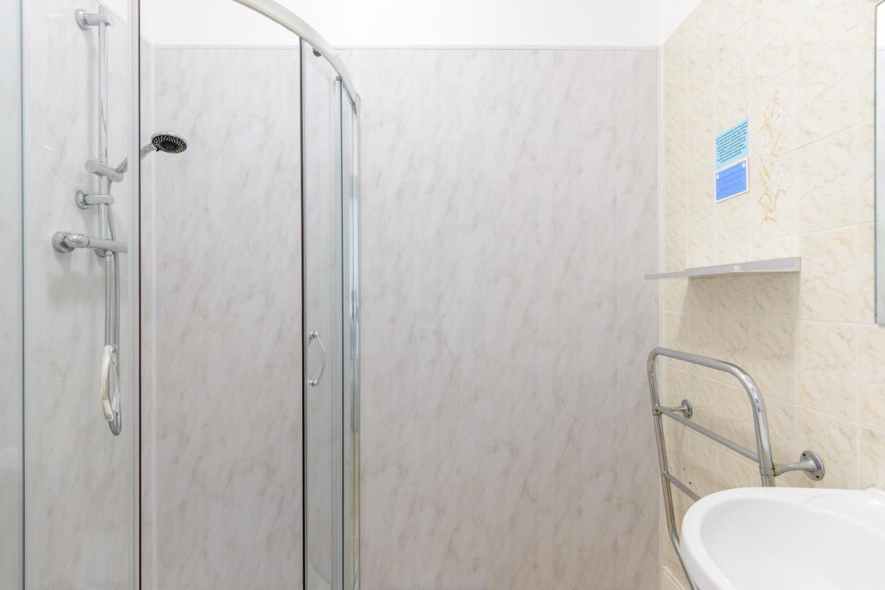 Abbey Lawn Hotel Торкі Екстер'єр фото